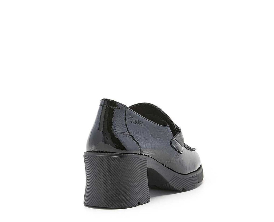 Woman 24hrs | Finish Patent Leather Heel Moccasin.