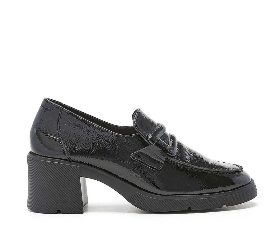 Woman 24hrs | Finish Patent Leather Heel Moccasin.